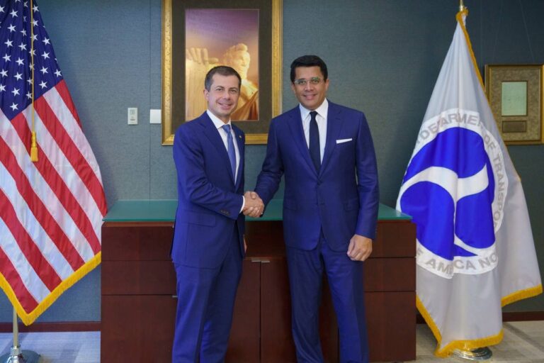 Collado meets with US Secretary of Transportation: they discuss aviation progress - Tourism News