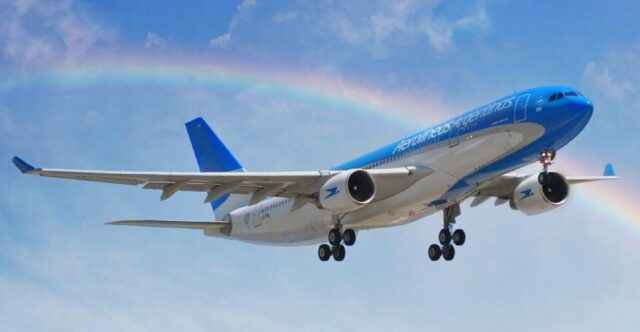 Milei is hit: he will have to pay USD 340 million for the expropriation of Aerolíneas Argentinas