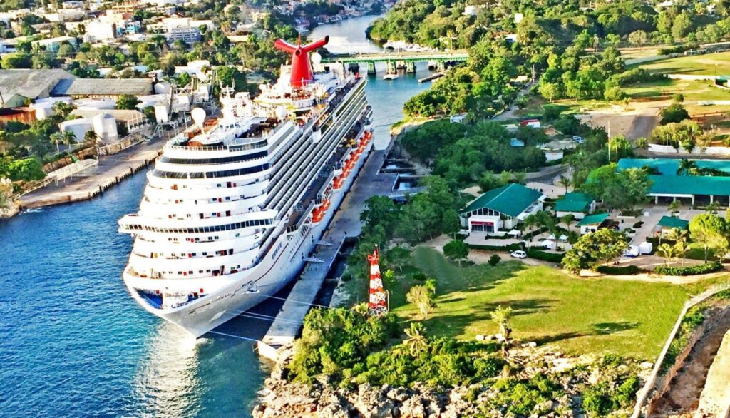 Cruise passengers arriving in La Romana are the ones who spend the most in the Dominican Republic - Tourism News